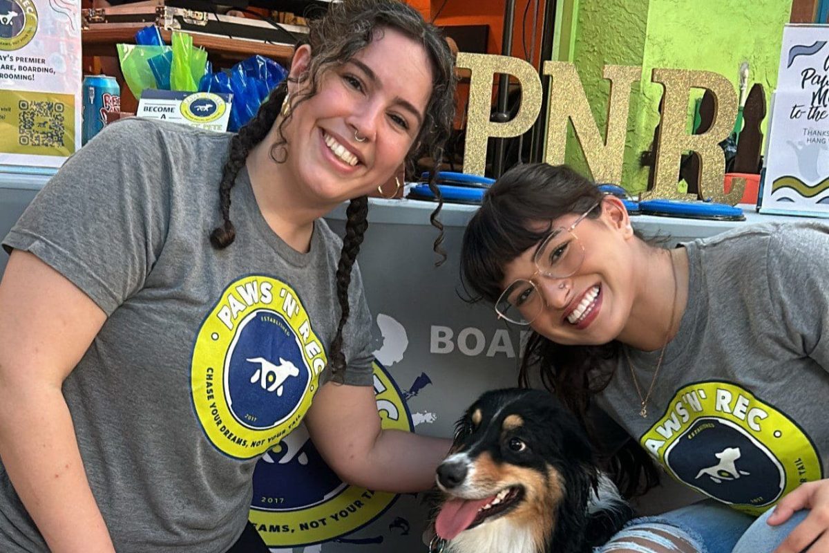 Dog-friendly food spots in St. Petersburg, IL